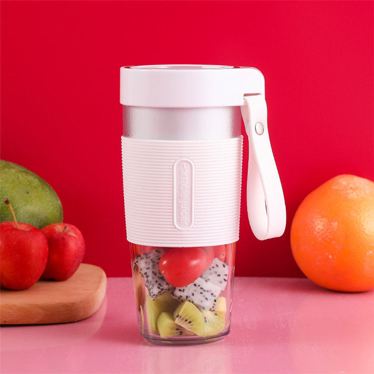 Portable electric juice mixing cup, multifunctional USB charging fruit juice cup