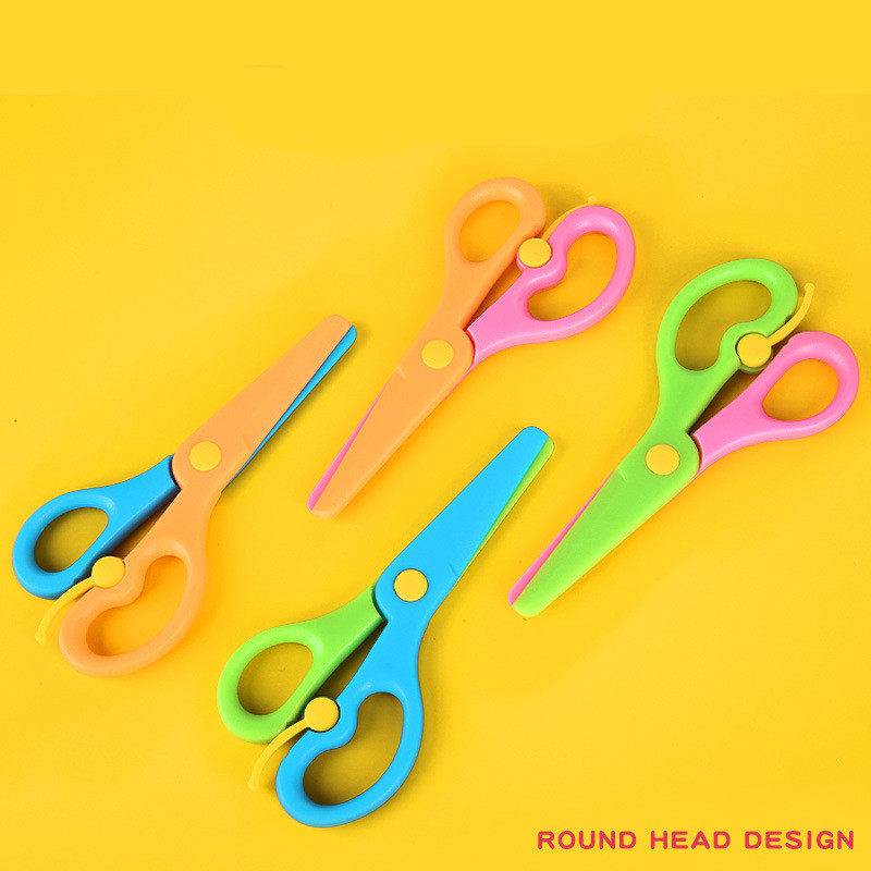 Children's safety scissors, large blunt head children's scissors, children's arts and crafts supplies in school classrooms