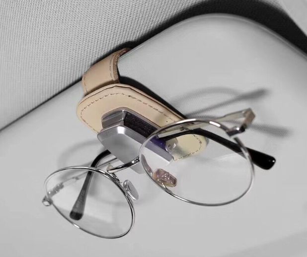 Car Sun Visor Glasses Clip Multi-function Bill Storage Car Sunglasses Bracket Creative Cowhide Car Supplies