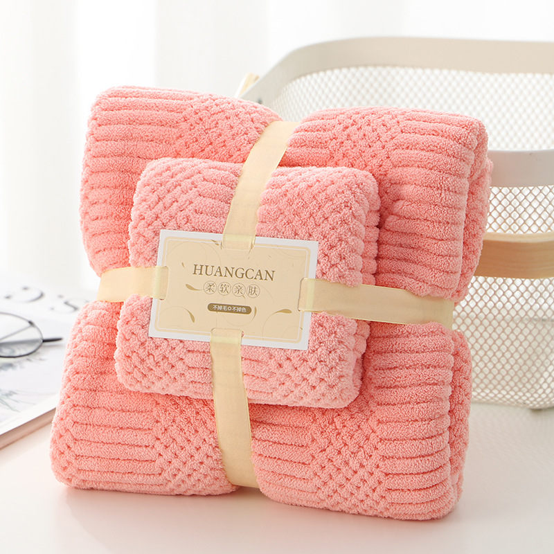 2022 New High-quality Pineapple Grid Towel Bath Towel Set Coral Fleece Beach Towel Is Quick-drying And Absorbent Than Pure Cotton