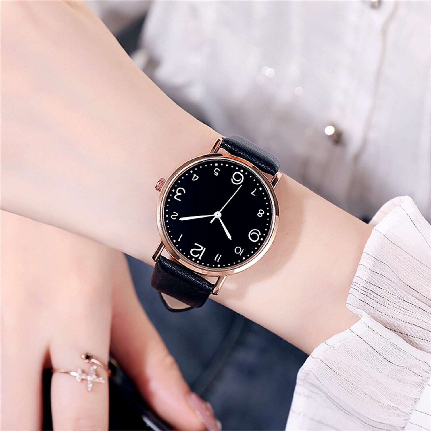 Women's Simple Fashion Leather Watch